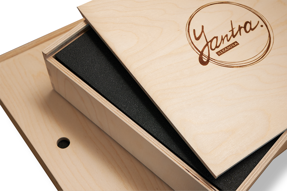 Подарочная коробка