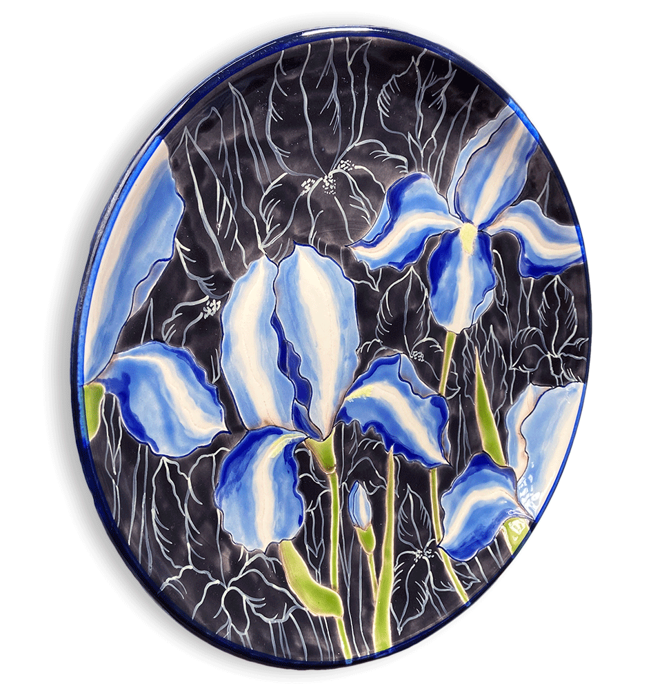 Тарелка Ирис на черном